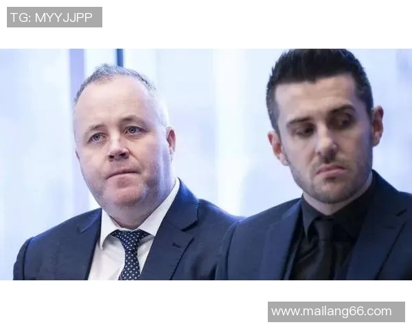 背负骂名的足球明星盘点他们的争议与成就